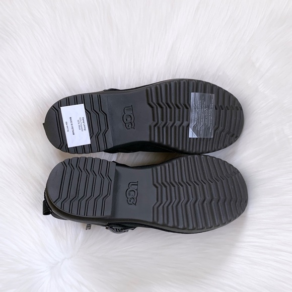 UGG Cheyne Waterproof Black Leather Booties - Picture 10 of 10